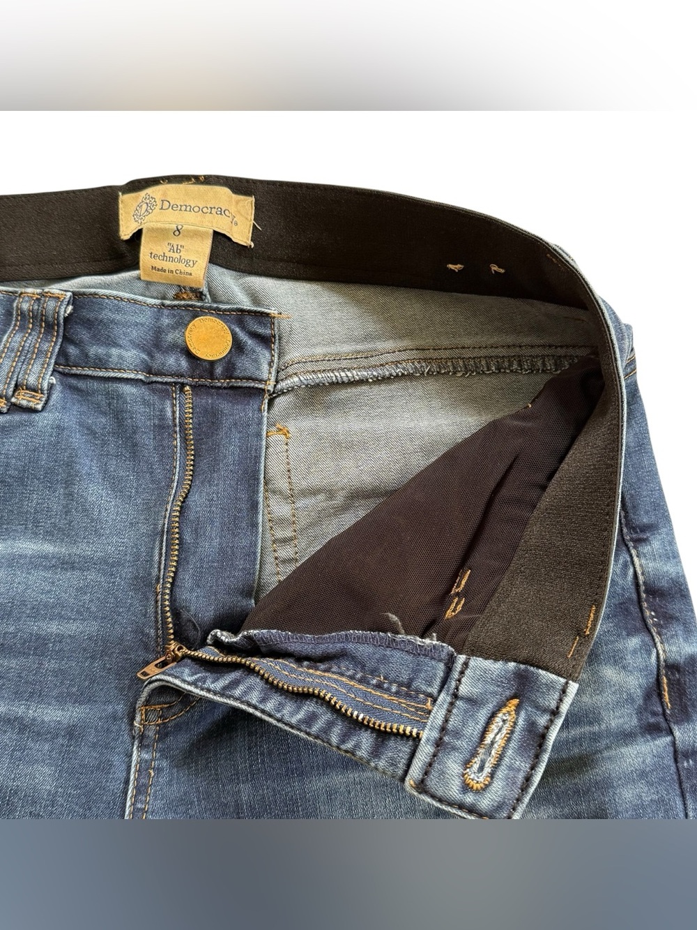 Democracy Ab Technology Bootcut High Rise Denim Jeans Women’s Size 8 - Picture 3 of 12